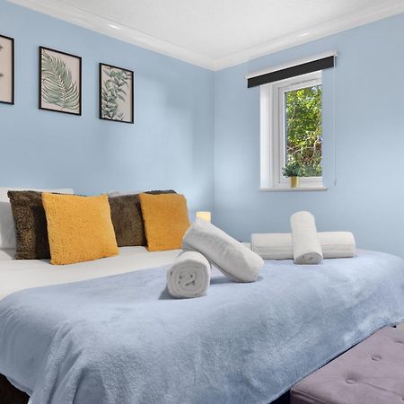 Watford Cozy Full Home - Perfect For Harry Potter Studios! Eksteriør bilde